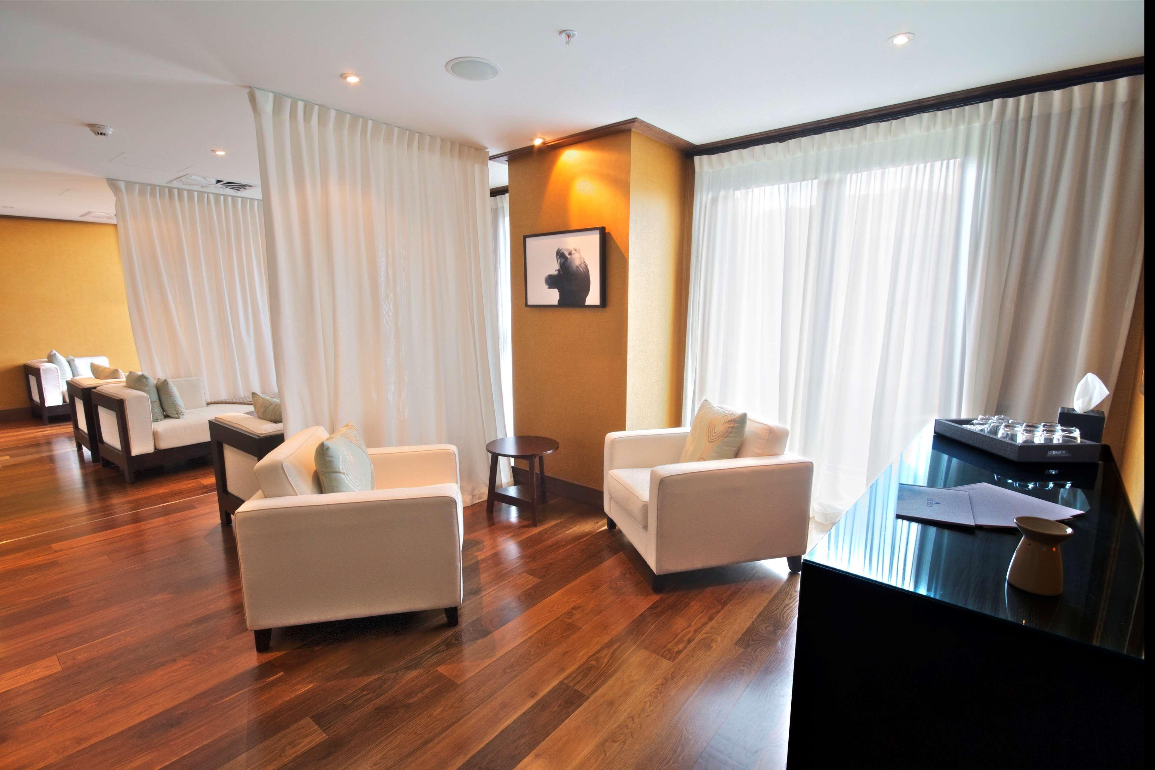 Hilton Queenstown Resort & Spa Εξωτερικό φωτογραφία A suite at the hotel