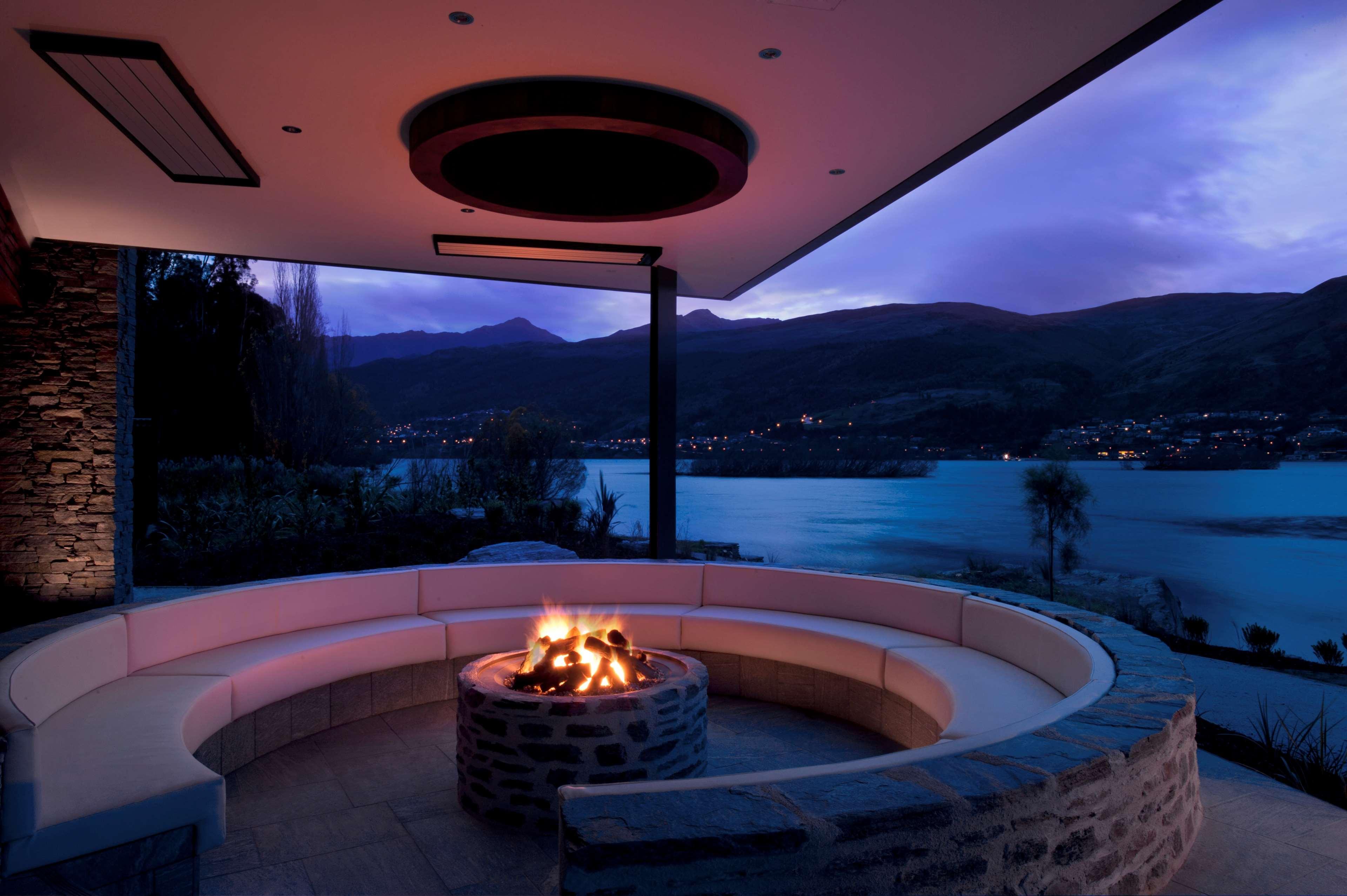 Hilton Queenstown Resort & Spa Εξωτερικό φωτογραφία The Lake House, Whistler, British Columbia, Canada